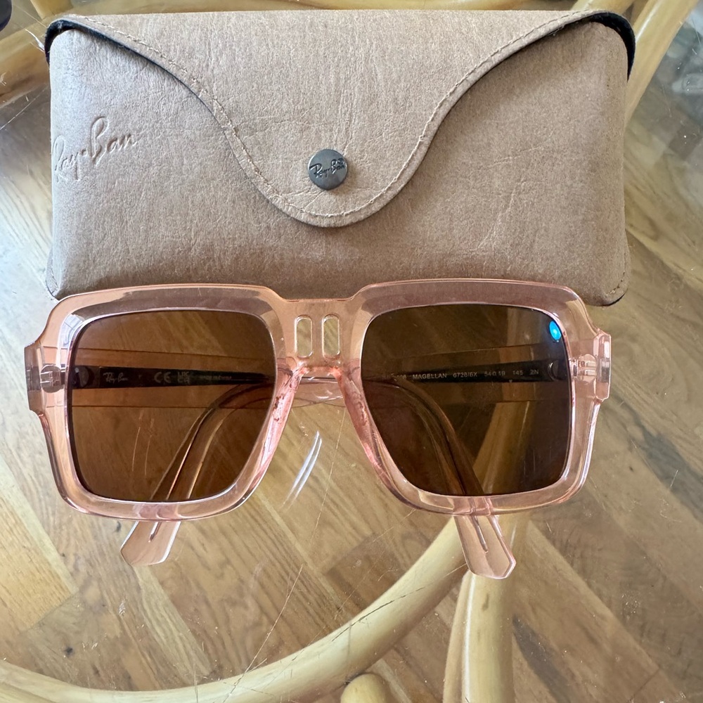 Ray-Ban Sunglasses/Frames